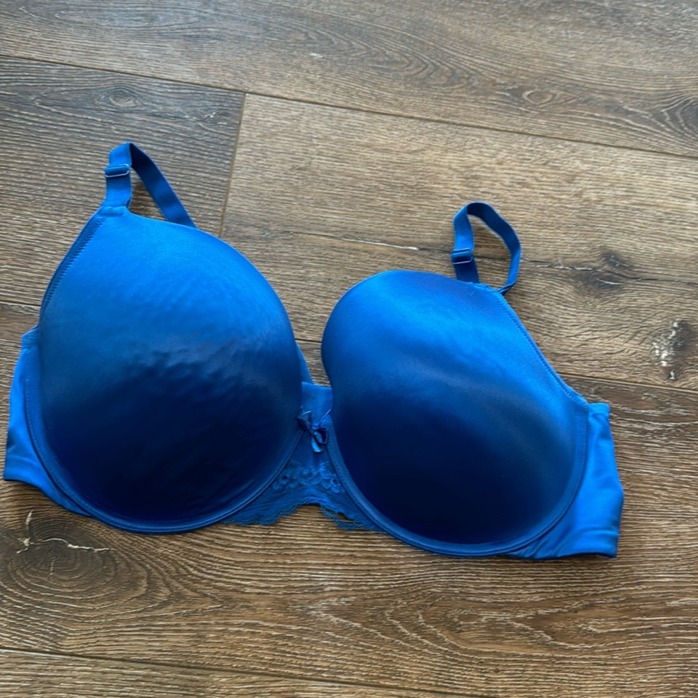 Torrid blue bra 40DD‎